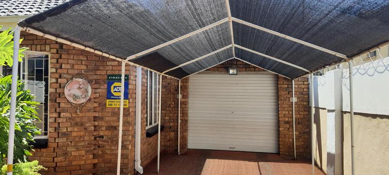 3 Bedroom Property for Sale in Mountain View Gauteng