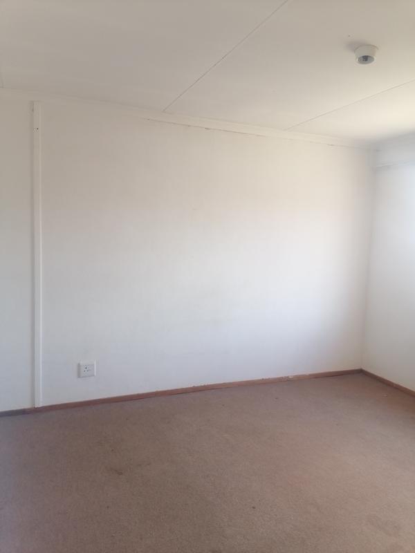 4 Bedroom Property for Sale in Rosslyn Gauteng