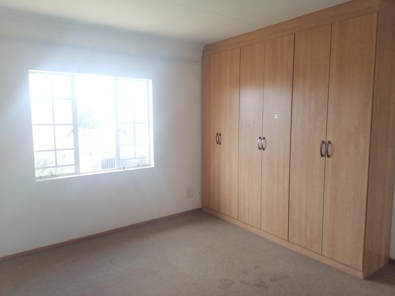 4 Bedroom Property for Sale in Rosslyn Gauteng