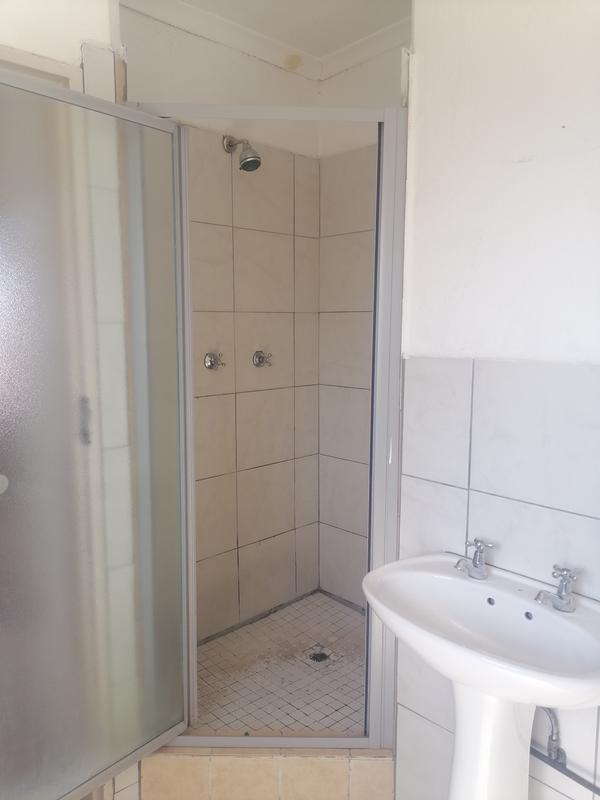 4 Bedroom Property for Sale in Rosslyn Gauteng