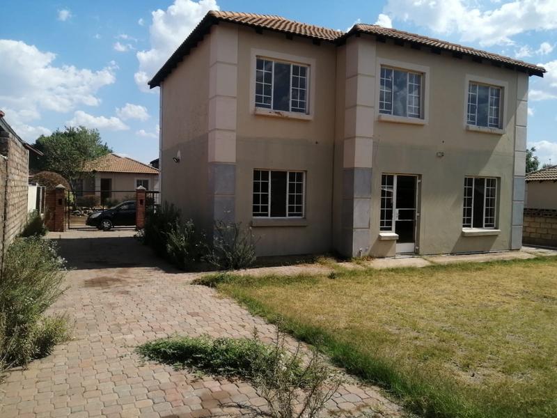 4 Bedroom Property for Sale in Rosslyn Gauteng
