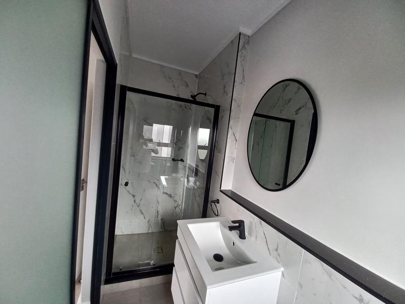 To Let 1 Bedroom Property for Rent in Waterfall Gauteng