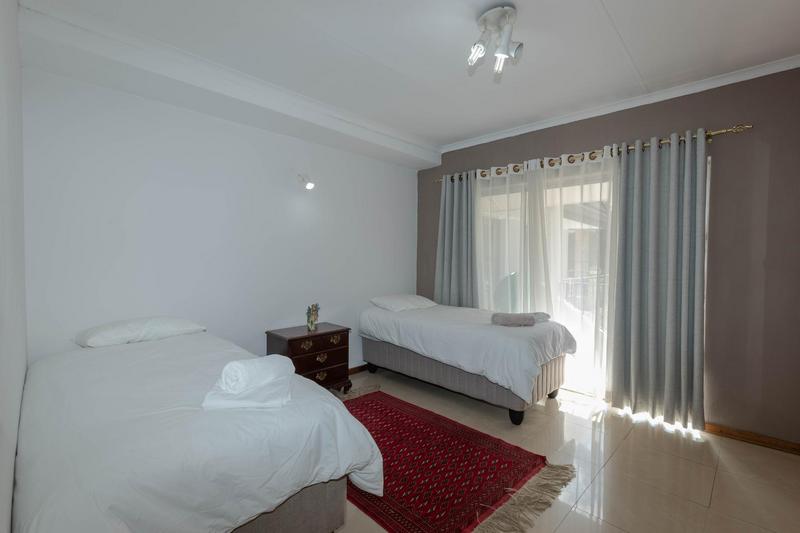 6 Bedroom Property for Sale in Moreleta Park Gauteng
