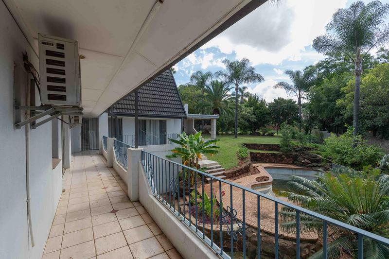6 Bedroom Property for Sale in Moreleta Park Gauteng