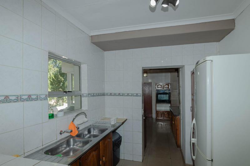 6 Bedroom Property for Sale in Moreleta Park Gauteng