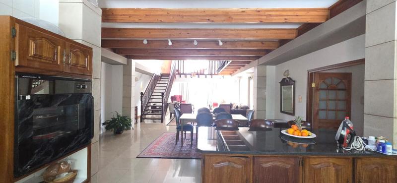 6 Bedroom Property for Sale in Moreleta Park Gauteng