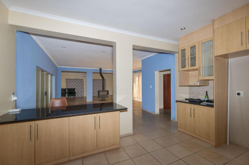 4 Bedroom Property for Sale in Willow Acres Gauteng