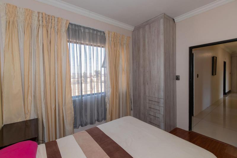 6 Bedroom Property for Sale in Rietvlei View Gauteng