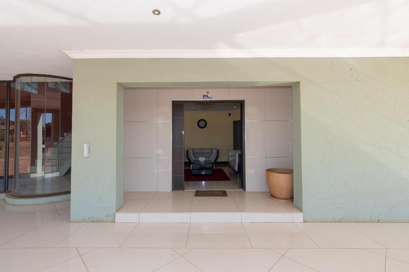 6 Bedroom Property for Sale in Rietvlei View Gauteng