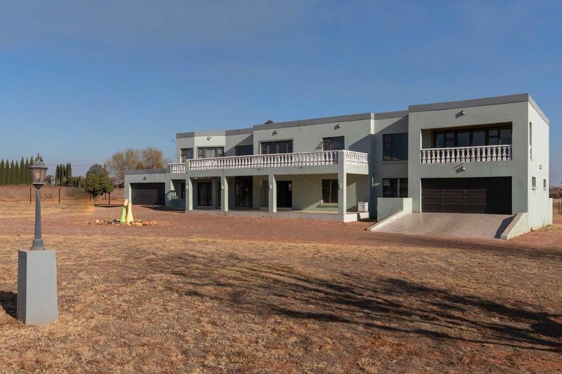 6 Bedroom Property for Sale in Rietvlei View Gauteng