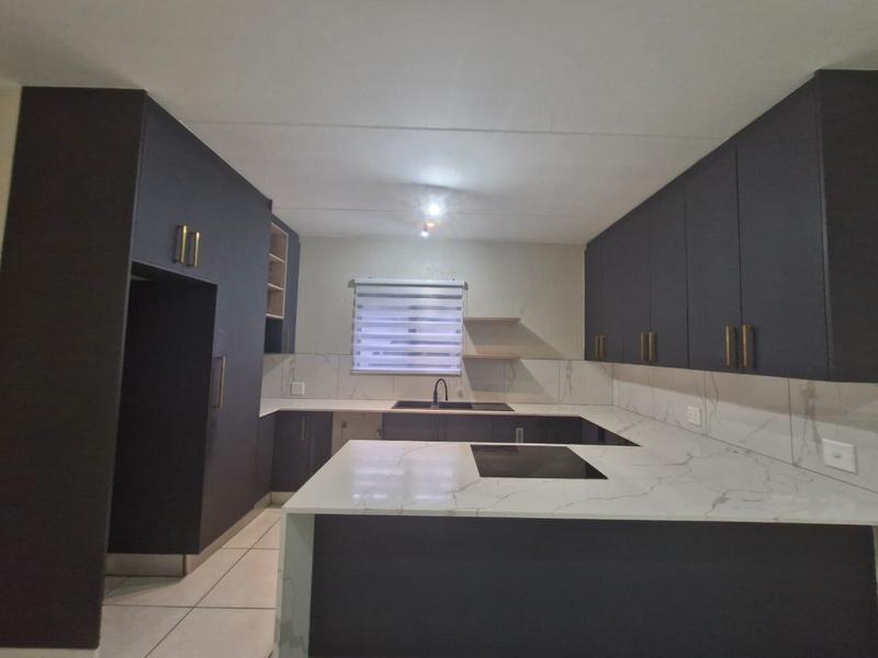 To Let 3 Bedroom Property for Rent in Honeydew Gauteng
