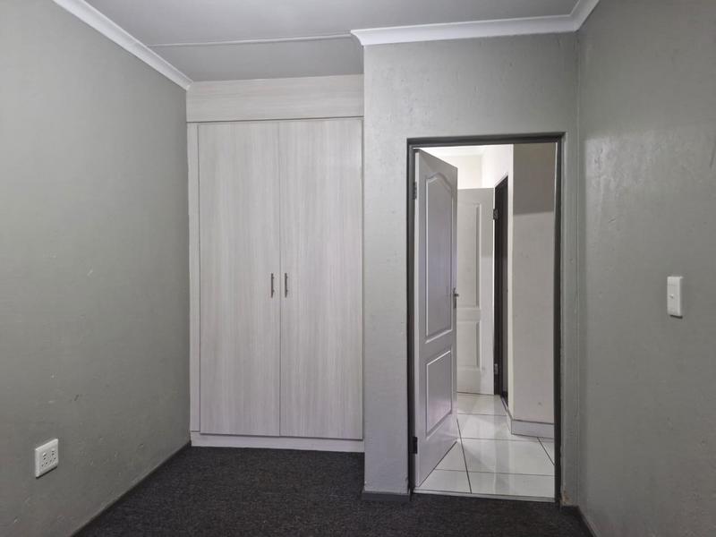 To Let 3 Bedroom Property for Rent in Honeydew Gauteng