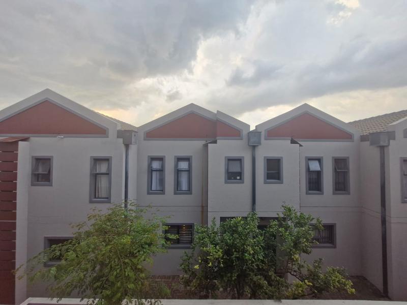 To Let 3 Bedroom Property for Rent in Honeydew Gauteng