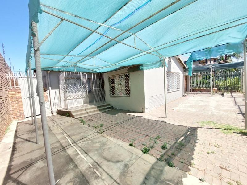 To Let 3 Bedroom Property for Rent in Laudium Gauteng