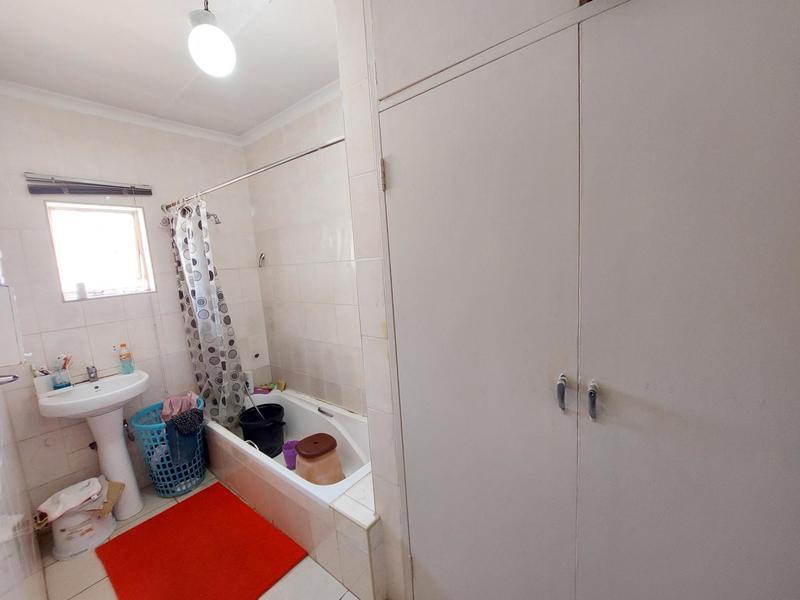 To Let 3 Bedroom Property for Rent in Laudium Gauteng
