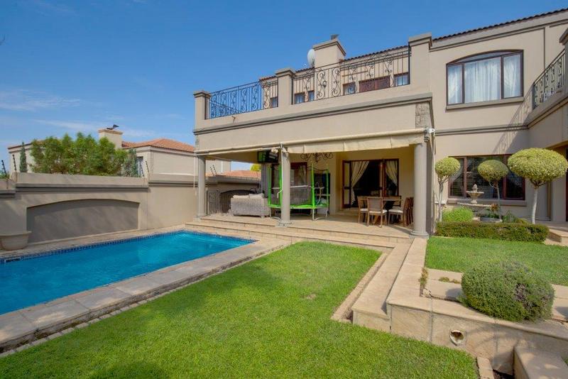 To Let 5 Bedroom Property for Rent in Beverley Gauteng
