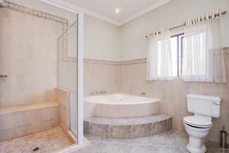 To Let 5 Bedroom Property for Rent in Beverley Gauteng