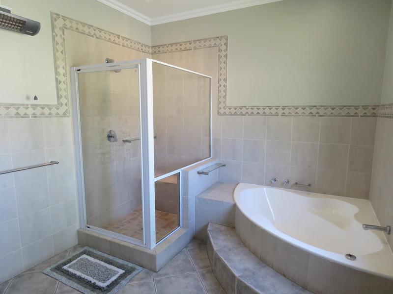 To Let 5 Bedroom Property for Rent in Beverley Gauteng