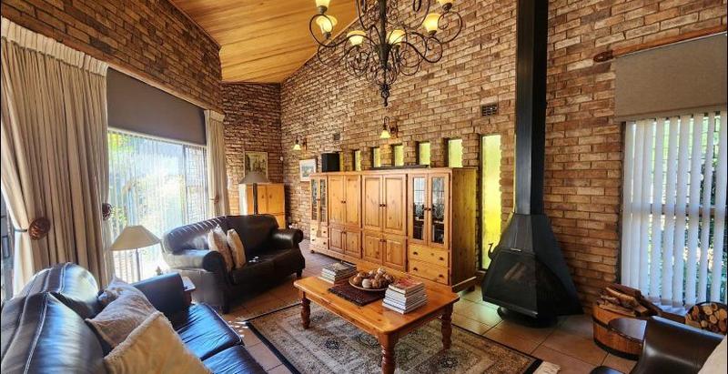 4 Bedroom Property for Sale in Vanderbijlpark SE 3 Gauteng