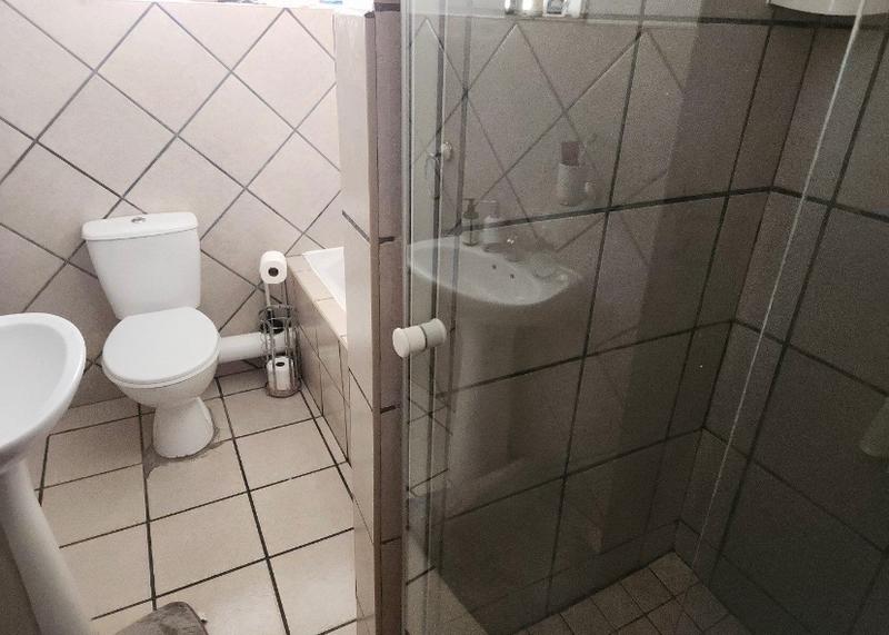 2 Bedroom Property for Sale in Vanderbijlpark SE 4 Gauteng