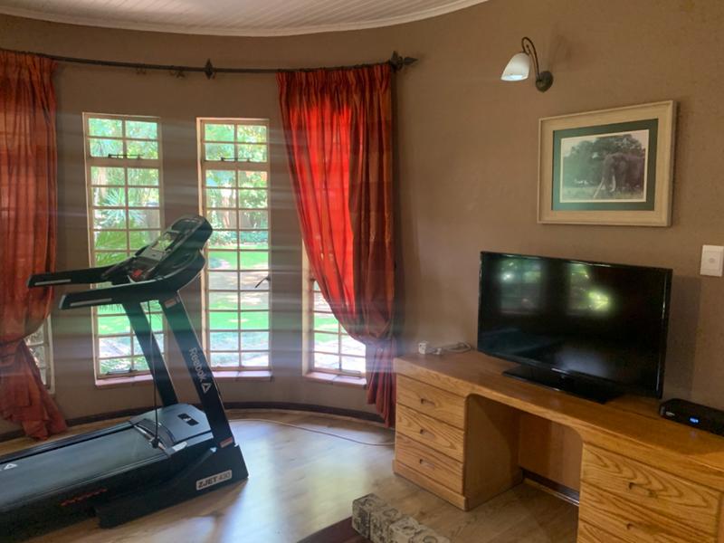 4 Bedroom Property for Sale in Vanderbijlpark SW 5 Gauteng