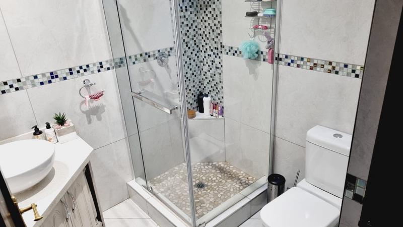 4 Bedroom Property for Sale in Vanderbijlpark SW 5 Gauteng