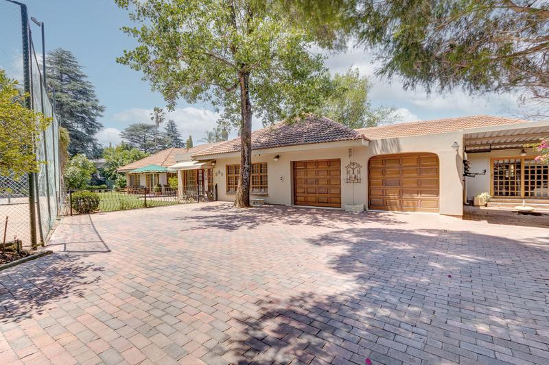5 Bedroom Property for Sale in Atholl Gauteng