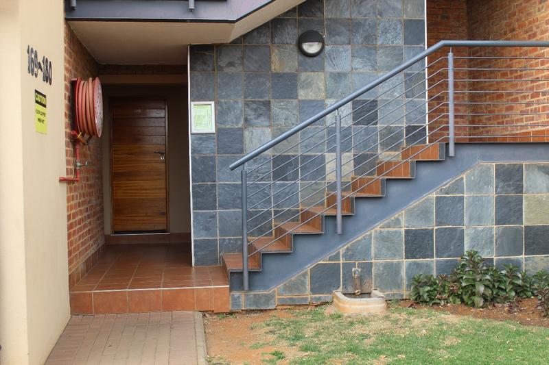 2 Bedroom Property for Sale in Halfway Gardens Gauteng