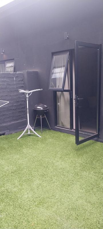 To Let 1 Bedroom Property for Rent in Sandton Central Gauteng