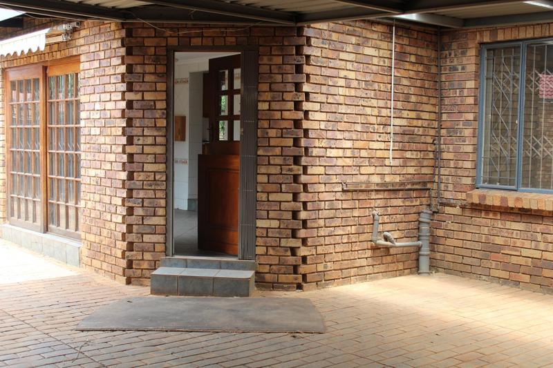 5 Bedroom Property for Sale in Pierre Van Ryneveld Gauteng