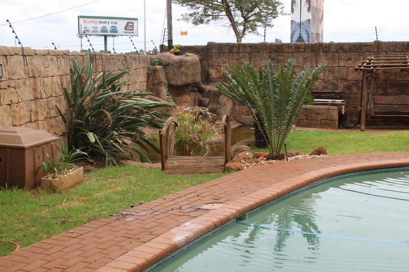 5 Bedroom Property for Sale in Pierre Van Ryneveld Gauteng