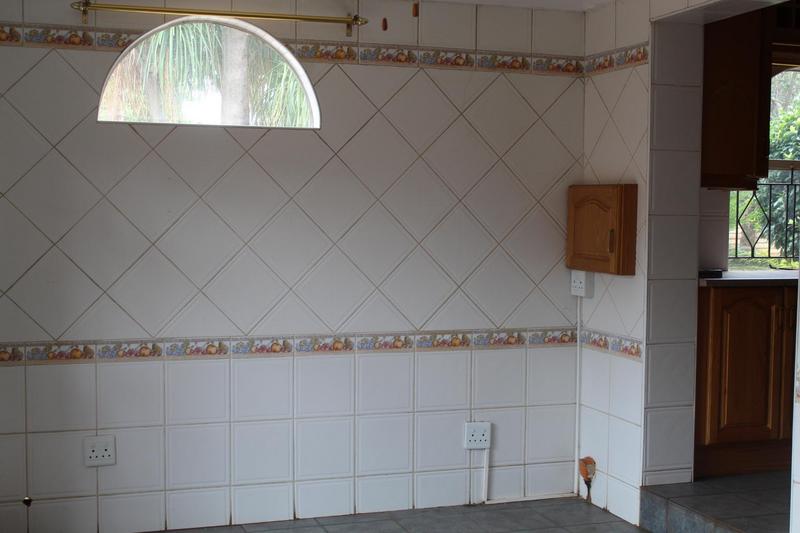 5 Bedroom Property for Sale in Pierre Van Ryneveld Gauteng