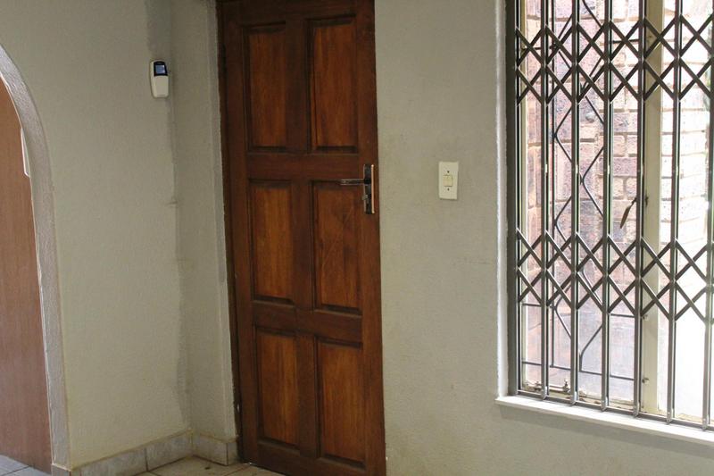 5 Bedroom Property for Sale in Pierre Van Ryneveld Gauteng