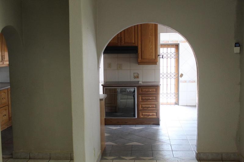 5 Bedroom Property for Sale in Pierre Van Ryneveld Gauteng