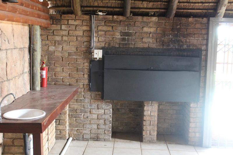 5 Bedroom Property for Sale in Pierre Van Ryneveld Gauteng