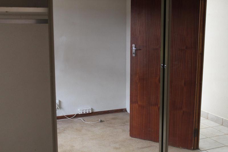 5 Bedroom Property for Sale in Pierre Van Ryneveld Gauteng