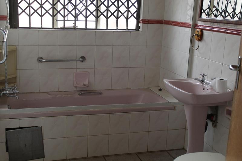 5 Bedroom Property for Sale in Pierre Van Ryneveld Gauteng