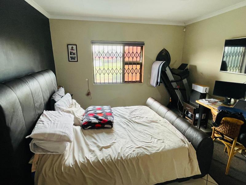 3 Bedroom Property for Sale in Goedeburg Gauteng