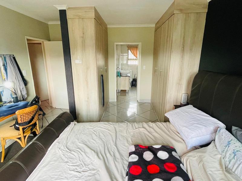 3 Bedroom Property for Sale in Goedeburg Gauteng