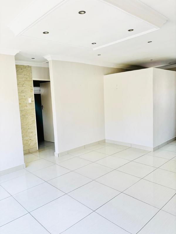 2 Bedroom Property for Sale in Halfway Gardens Gauteng