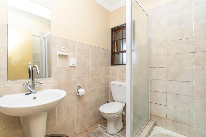 1 Bedroom Property for Sale in Halfway Gardens Gauteng