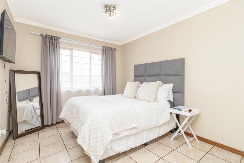 3 Bedroom Property for Sale in Halfway Gardens Gauteng