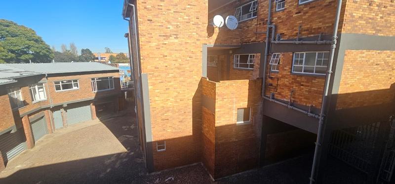 To Let 1 Bedroom Property for Rent in Primrose Gauteng