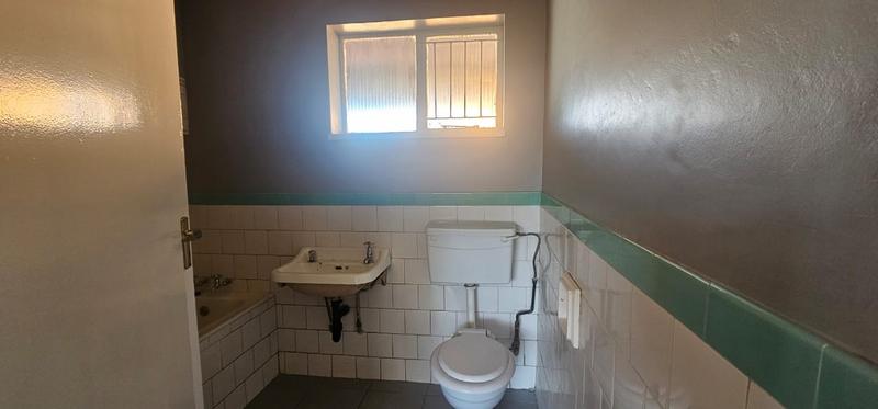 To Let 1 Bedroom Property for Rent in Primrose Gauteng
