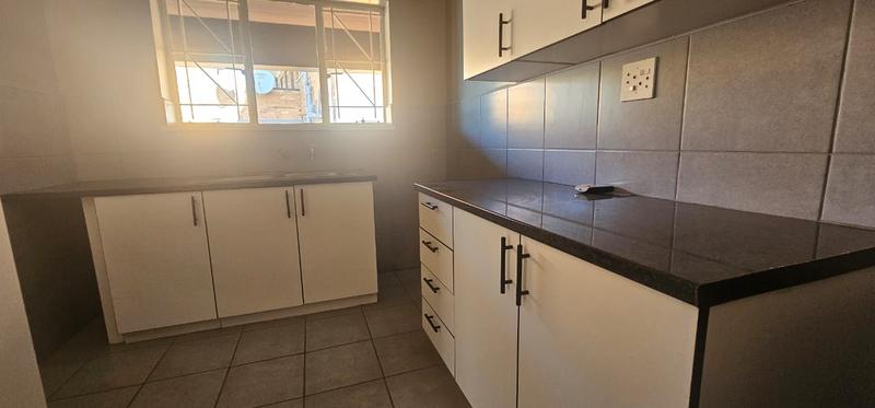 To Let 1 Bedroom Property for Rent in Primrose Gauteng