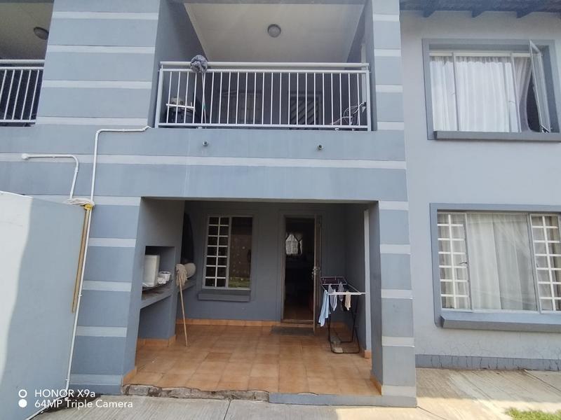 To Let 3 Bedroom Property for Rent in Crystal Park Gauteng