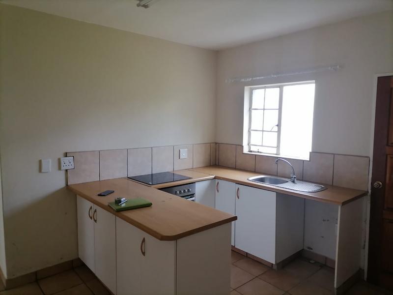 To Let 3 Bedroom Property for Rent in Crystal Park Gauteng