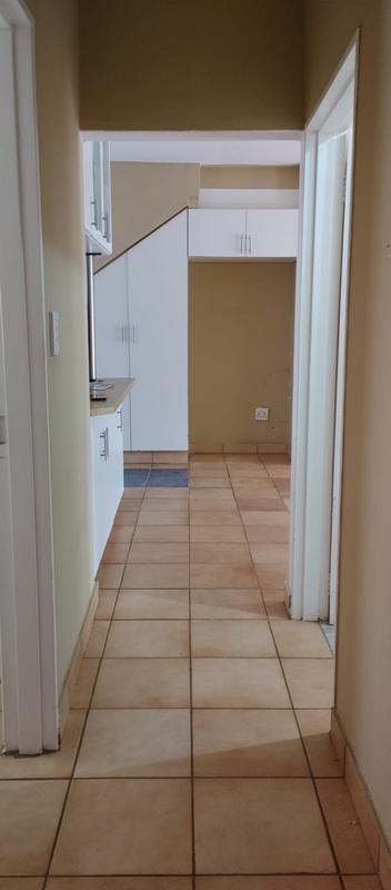 To Let 3 Bedroom Property for Rent in Crystal Park Gauteng