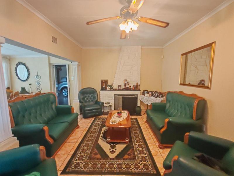 To Let 3 Bedroom Property for Rent in Rothdene Gauteng