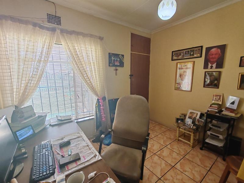 To Let 3 Bedroom Property for Rent in Rothdene Gauteng